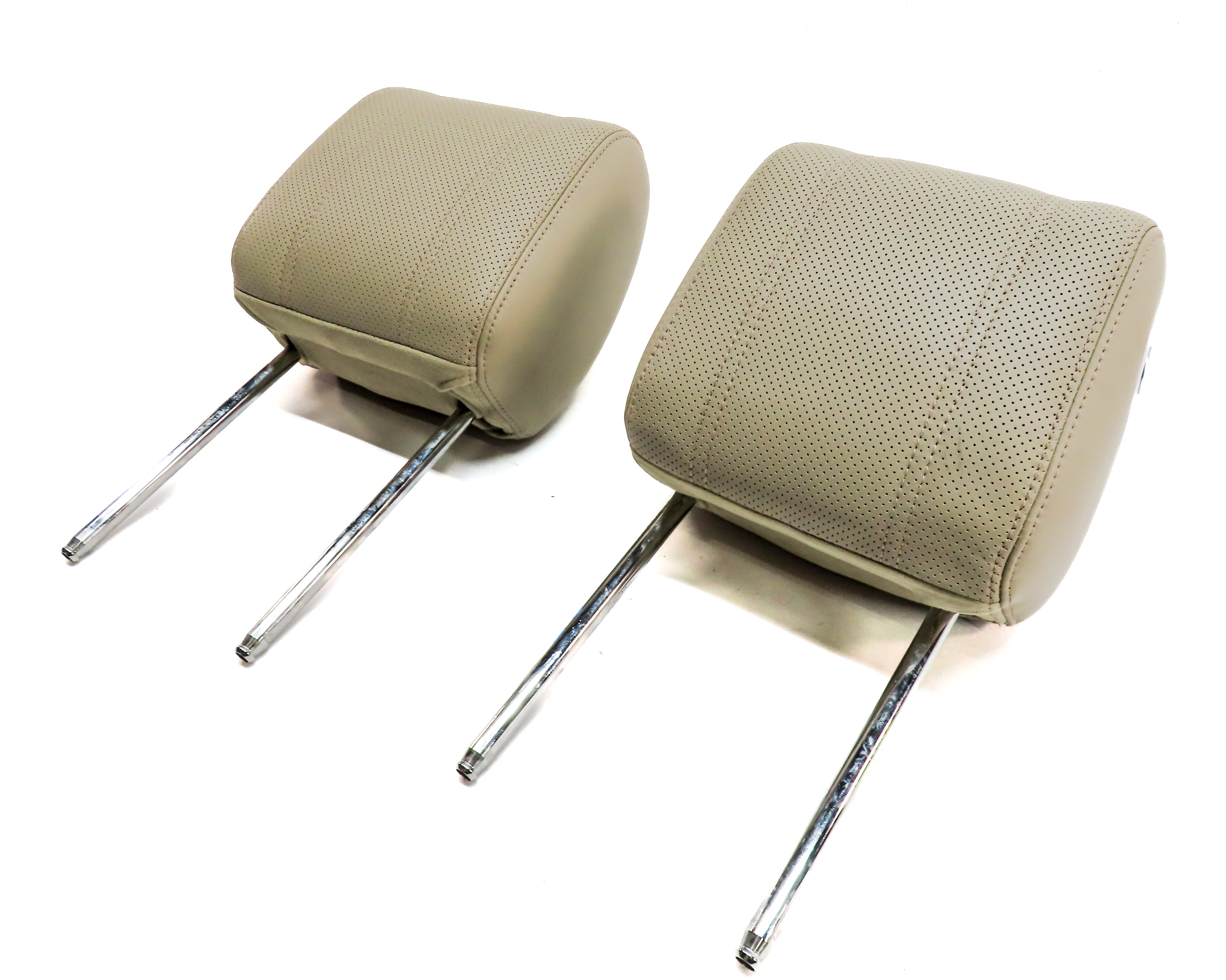 14-17 RANGE ROVER SPORT L494 FRONT LEFT DRIVER & RIGHT PASSENGER HEADREST SET/2 — exact item pictured